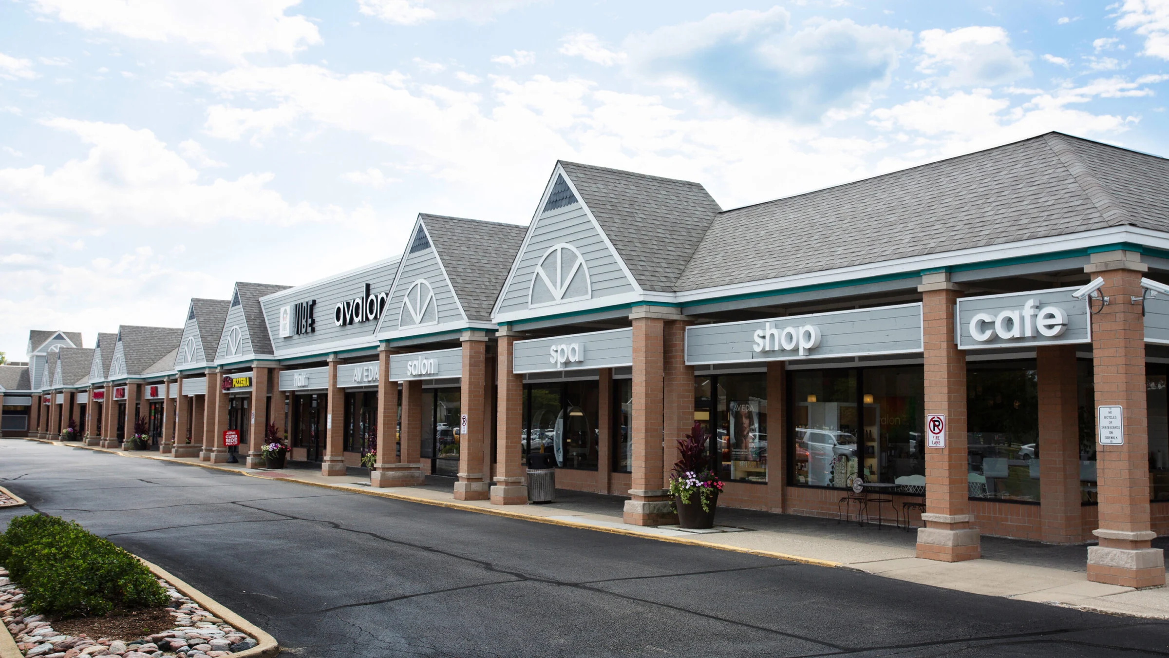 Retail commercial roofing project in Harrisburg Pennsylvania
