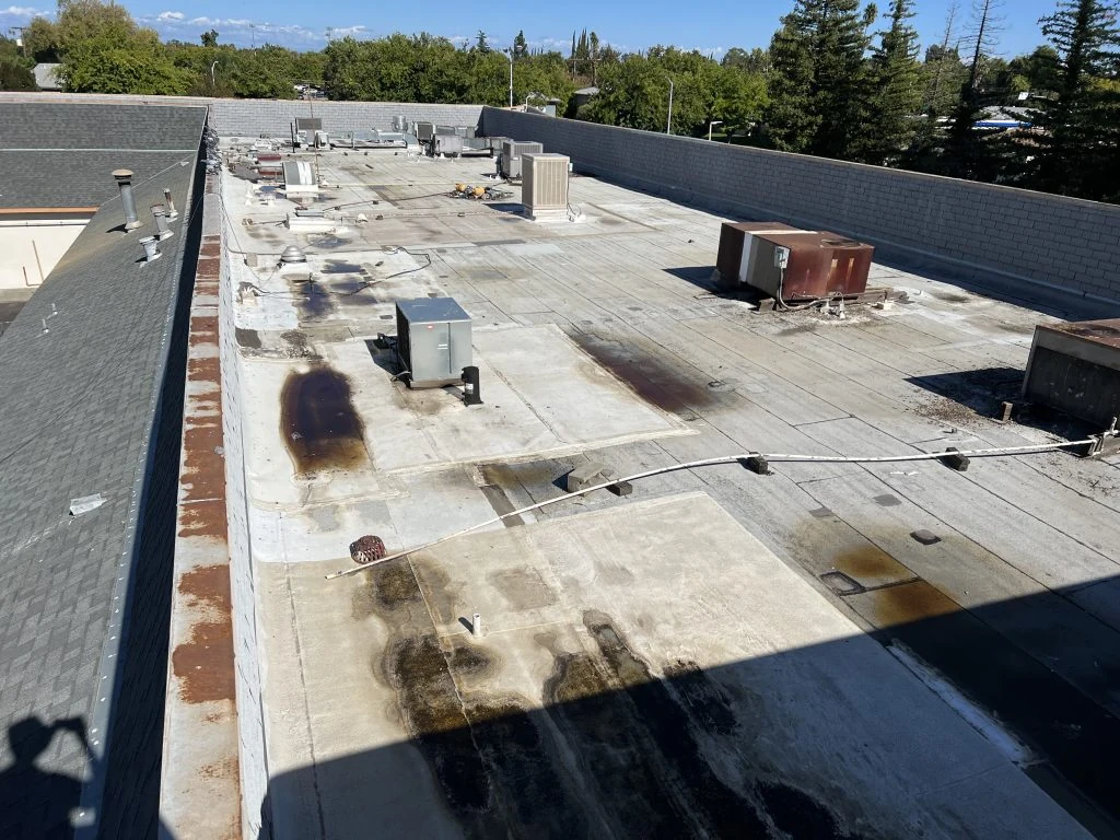 Commercial roof maintenance in Harrisburg Pennsylvania